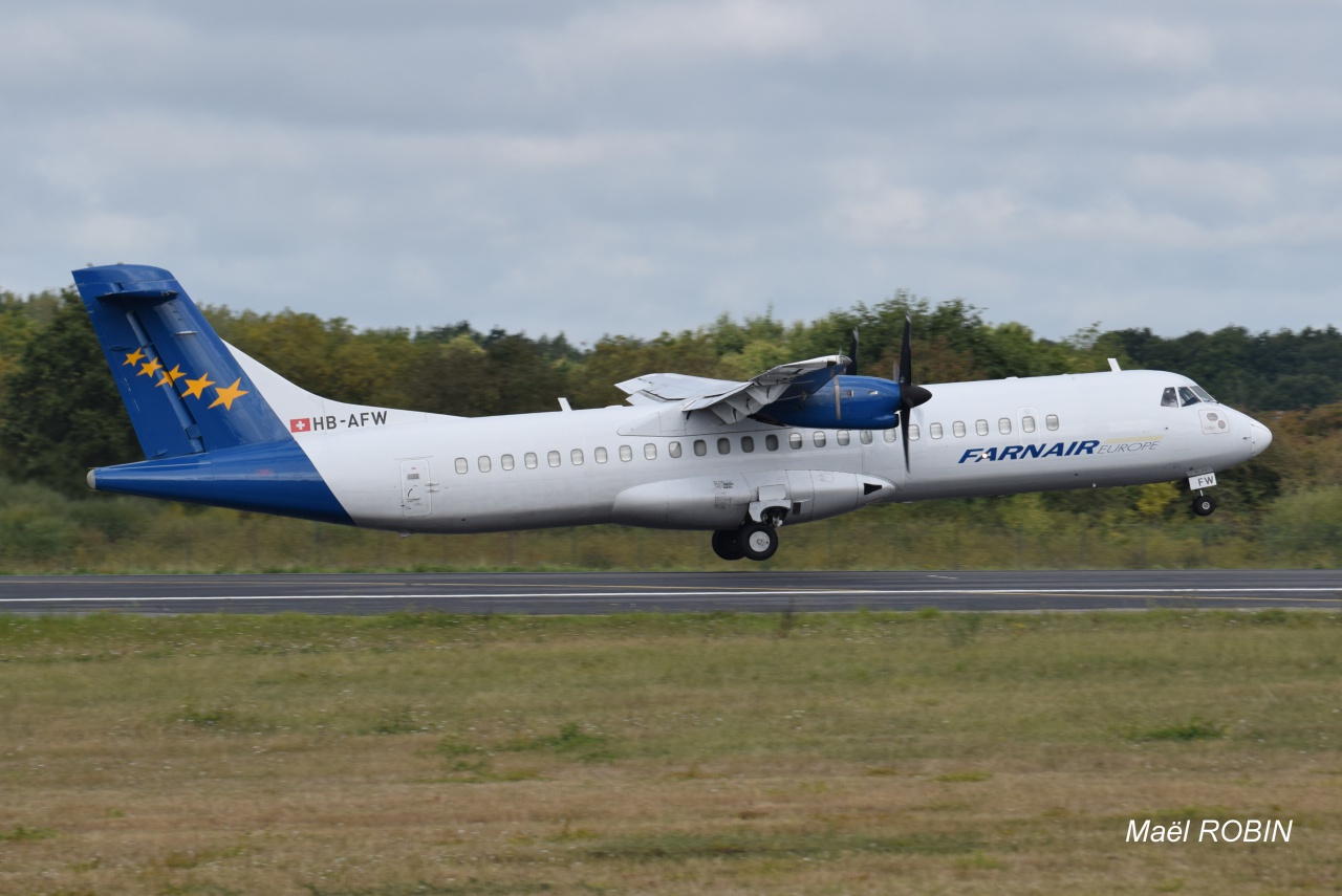 [28/08/2015] ATR72 (HB-AFW) Farnair Europe 335006aoutn9061