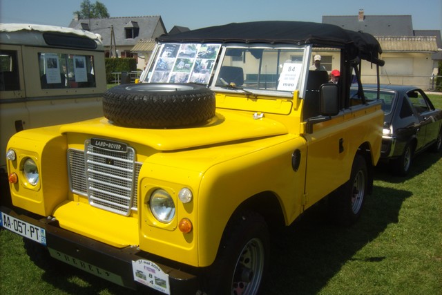 4ème festival vehicules anciens (landelles et coupigny 2009) 337112Jun02532