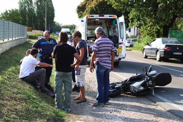 Première Ducati Diavel a se foutre au tas . . . 338045Ducati_Diavel_Crash_2