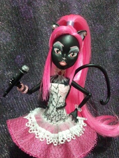 Les nouvelles Monster High pour 2013 - Page 6 342895CattyNoircustom