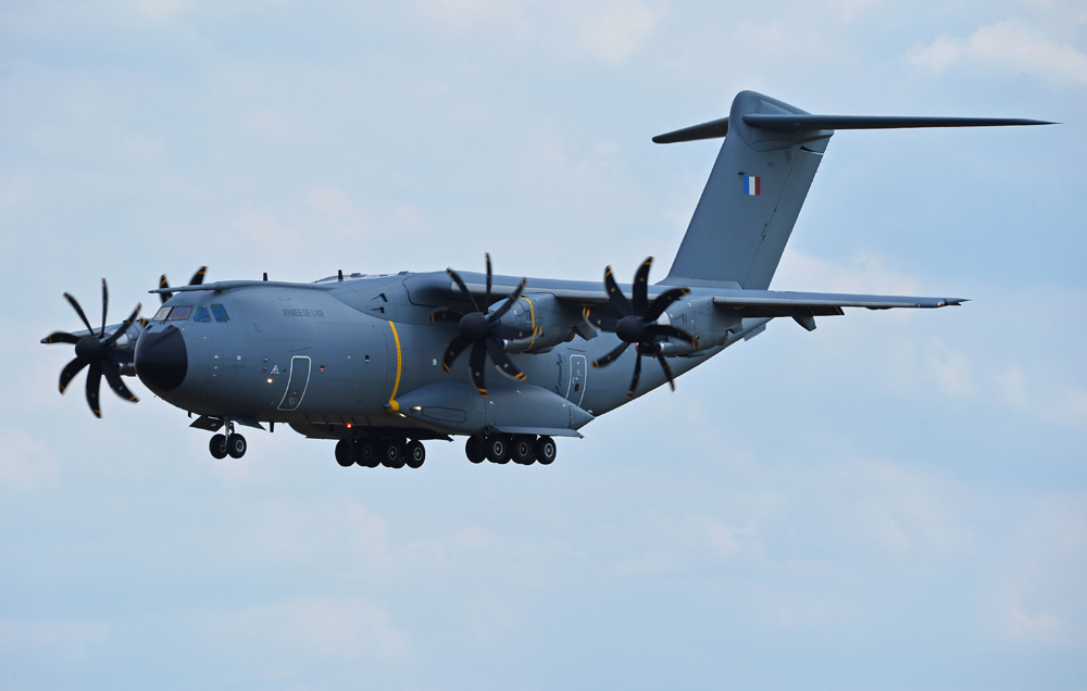 Spotting 03/07/2014 A400 M et autres 343212FRENCHAFFRBAAA400M20140703NANTES0