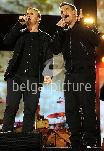 Robbie et Gary au concert Heroes 12-09/2010 34668322291856