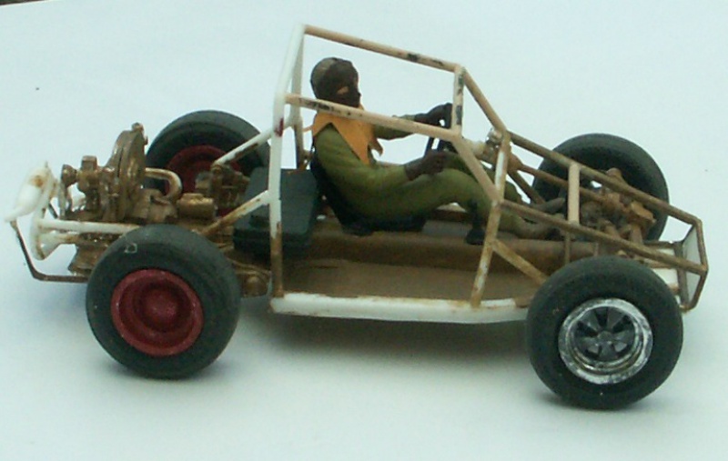 buggy "meyer manx" façon Mad Max 2 348825PICT6744