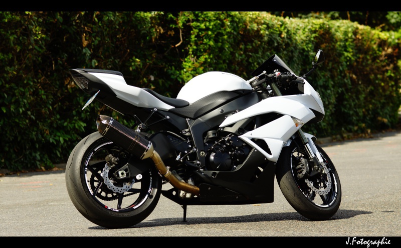 Zx6R K10 Blanc :) [Photo page 1] 353110DSC02519copie