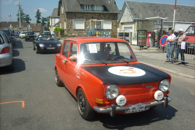 4ème festival vehicules anciens (landelles et coupigny 2009) 353777Jun02556