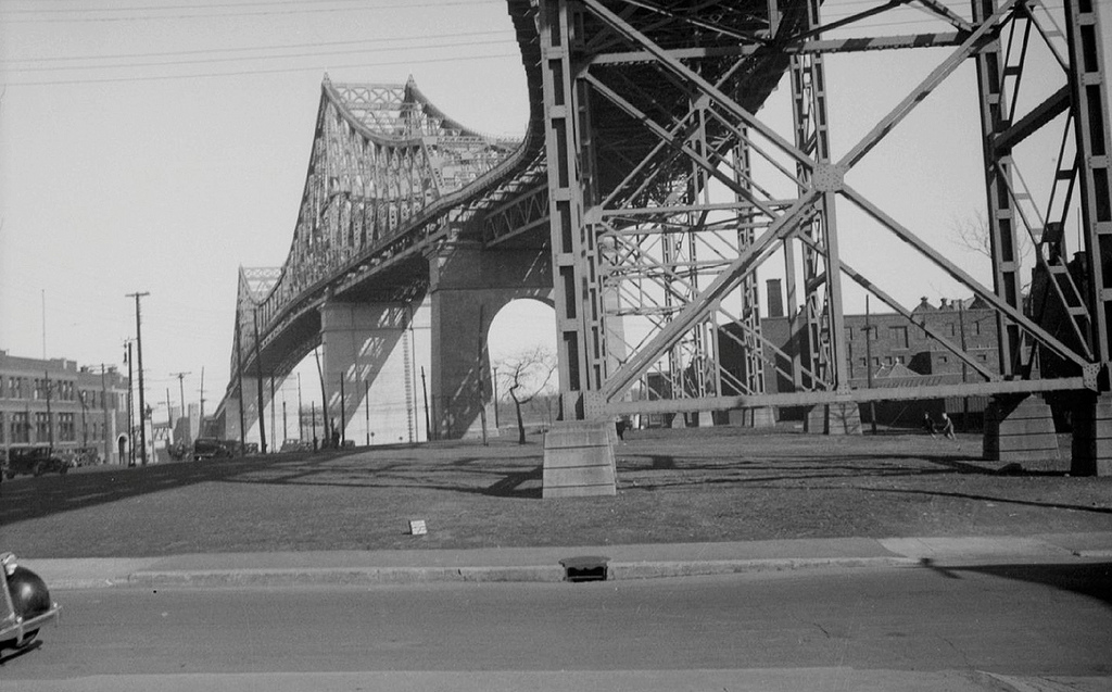 Les années 20 à 70 : photos et vidéos d'époque (partie 1) - Page 14 3577981937PontJacquesCartier