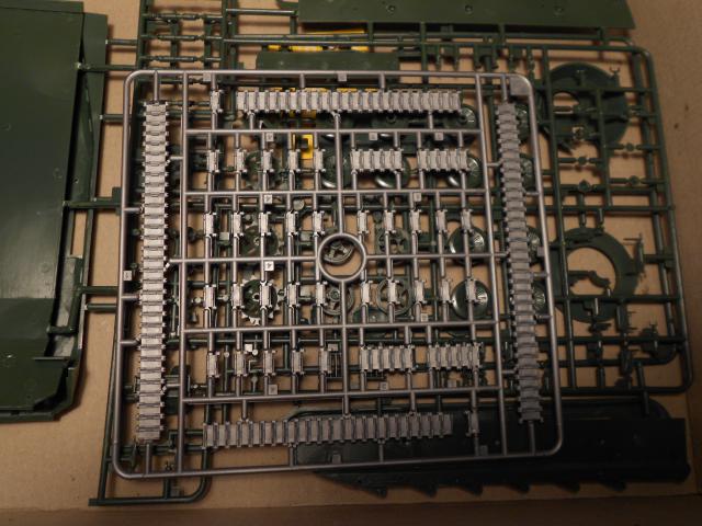 BMP-1 ESCI 1/35e 360236Aot2011047