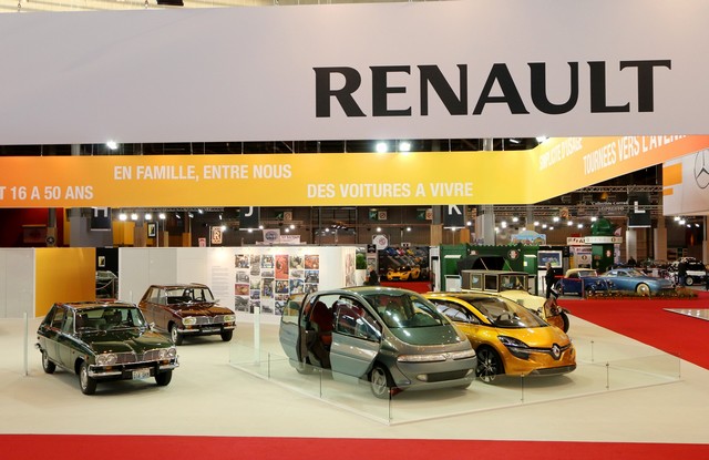 Renault fête les 50 ans de la Renault 16 au salon Rétromobile 2015 3657236605916