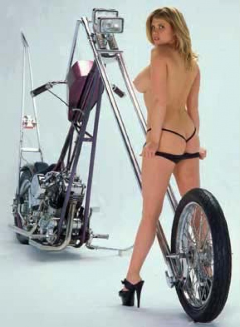 pin up and bikes 3665952410