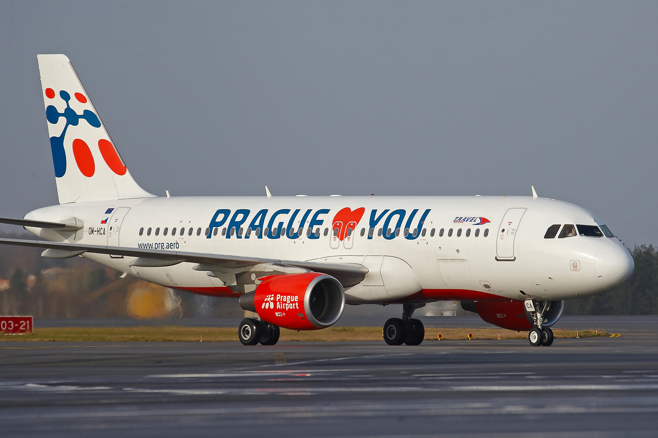 [22/12/2013] A320 (OM-HCA) Travel Services Slovakia "Prague loves You" c/s 370954GRX9510