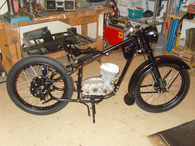 [En cours] Peugeot 125cc Type P56 de 1953 - Page 2 372997585