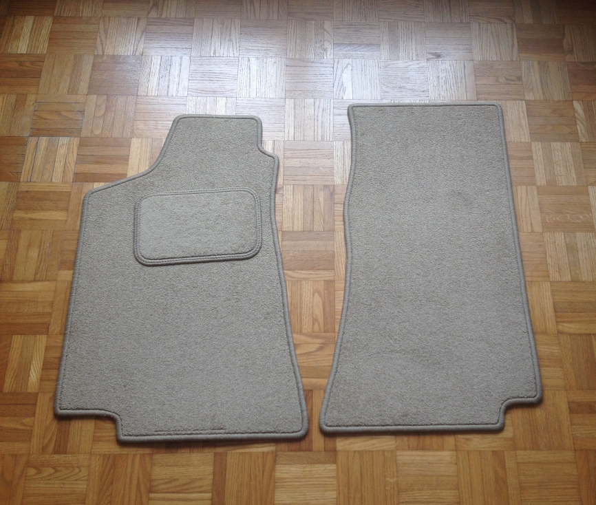 2 Tapis en velours beige neufs (Alfa Romeo Spider) 381223tapisspider