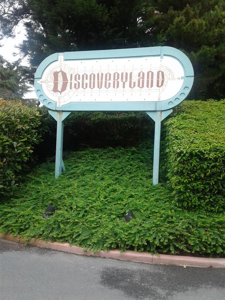 Discoveryland en photos  - Page 2 387933217285448630741771743649137058790828264038n