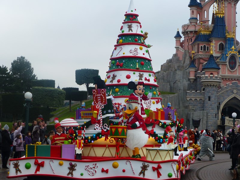 La magie de Noel à DLP. - Page 3 387964150