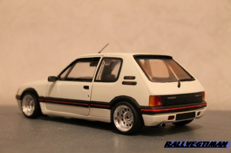 205 gti a carbu 395723IMG3918