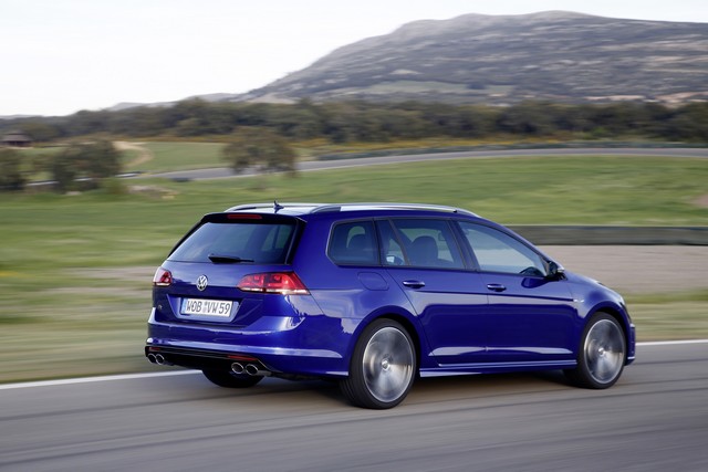 La Golf SW R arrive en France ! 413052thddb2015au00753large