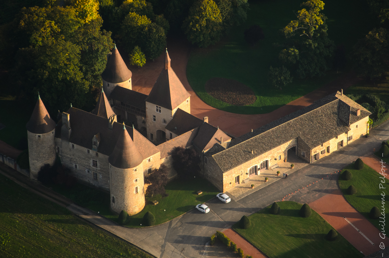 Récit de vol : Les châteaux du Beaujolais 415910DSC77452275