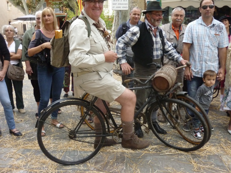 Défilé des vieux tracteurs 417655SENAS5Oct2014224