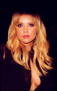 ASHLEY BENSON 437777ab3