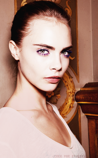 Cara Delevingne  44255245c4