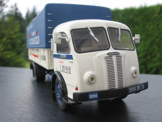 collection  ALTAYA" camions d'autrefois  "  au 1/43 - Page 3 443442IMG5221