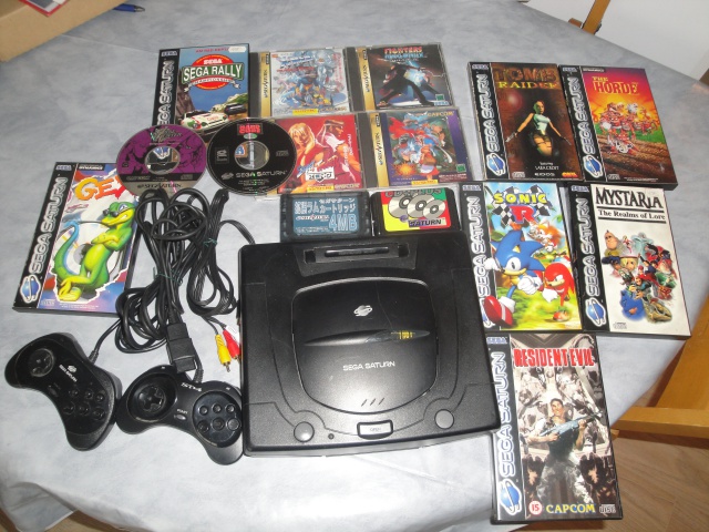 Vends lot console sega saturn + jeux. 464770DSC06069