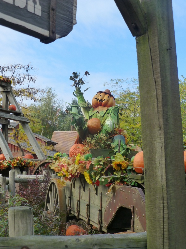 Trip Report d'une journée drôlement effrayante le 8 octobre pour Halloween et TR d'un séjour au Cheyenne les 19 et 20 novembre pour Noël :) 464895P1240053