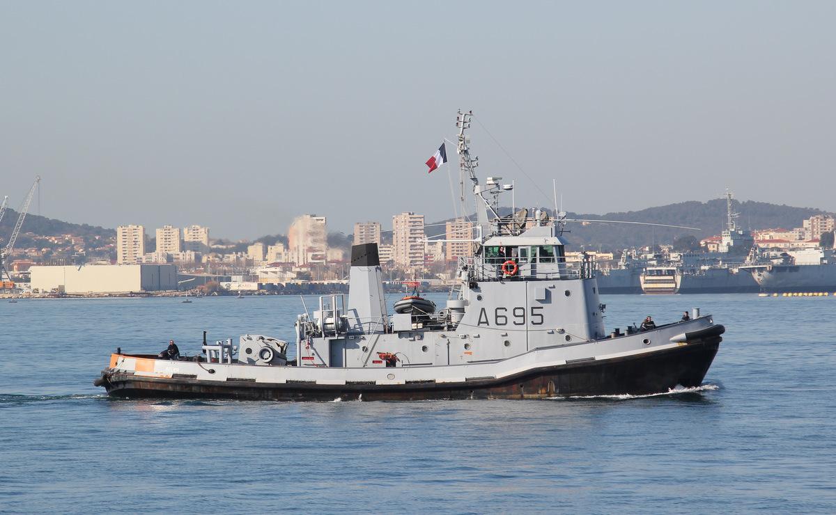 [Les ports militaires de métropole] Port de Toulon - TOME 1 - Page 9 466273IMG5812