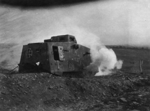 A7V Sturmpanzerwagen  469857a7vfoto07