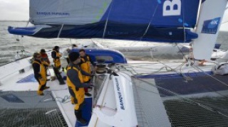 Le Vendée Globe au jour le jour par Baboune - Page 37 478939equipagebanquepopulairer280280