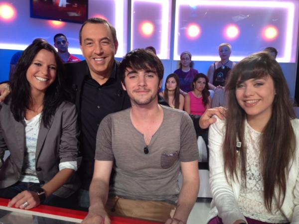 [14.05.12] . Passage de Louis dans "Morandini!" 487085louis2