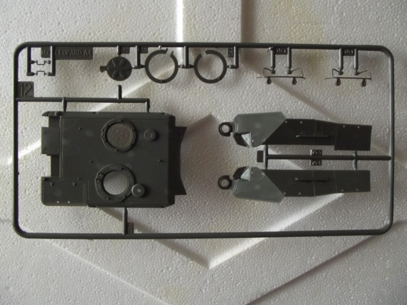 Maquette Char Léopard A2 1/35 Heller - Modélisme