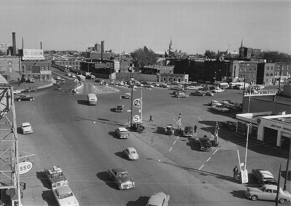 Les années 20 à 70 : photos et vidéos d'époque (partie 1) - Page 16 4959711958prsdupontJacquesCartier