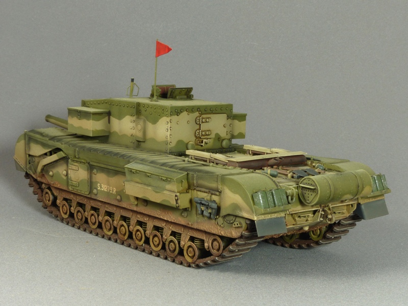 CHURCHILL 3 INCH 20 CWT - AFV CLUB 1/35 - Page 4 496556P1020776