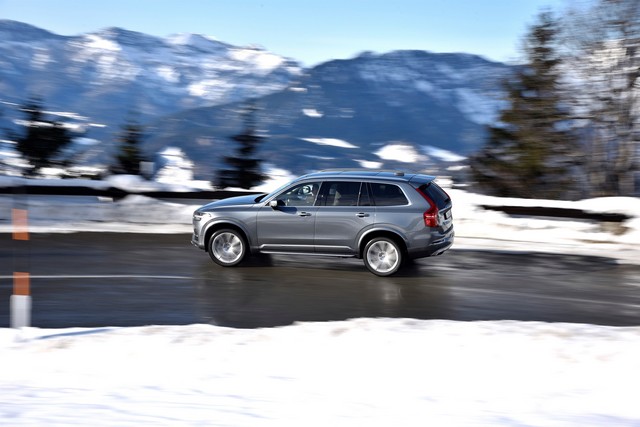  Le Volvo XC90 Sacré SUV Of The Year Aux UK Car Of The Year Awards 2016 497626176085VolvoXC90T5InscriptionAWDmodelyear2017