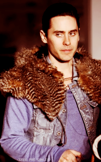 Jared Leto - Page 2 500010J22