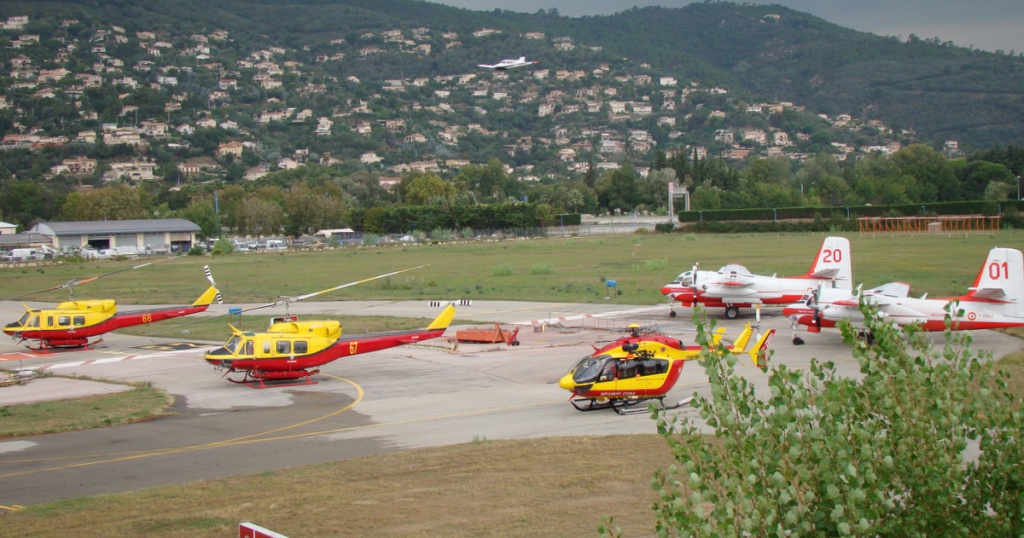 Aeroport Cannes - Mandelieu LFMD septembre 2014   - Page 3 501576DSC03195