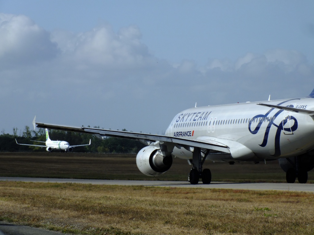 [F-GFKS & F-GFKY] A320 Air France Skyteam c/s - Page 2 503333Septembren2115