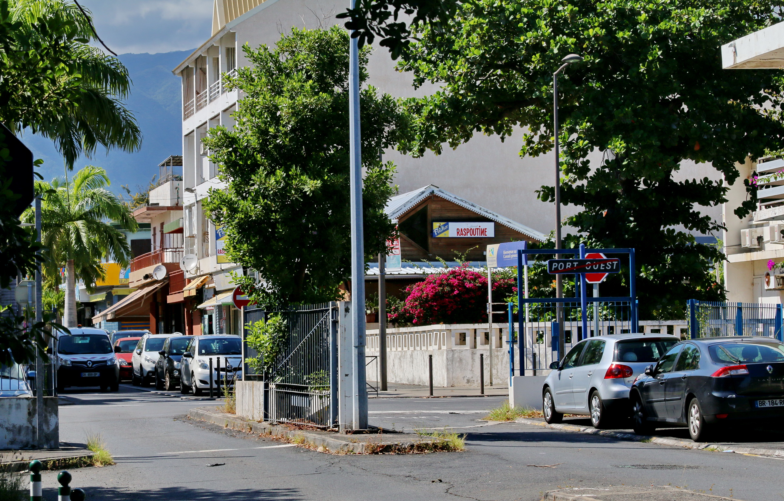  [Vie des ports] Les ports de la Réunion - Page 9 506555leportscnic70d091