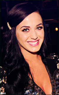 Ma petite galerie des horreurs - Page 9 511370Katyperry4