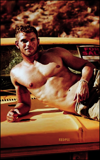 La galerie qui fait... Peur 513145KellanLutz7