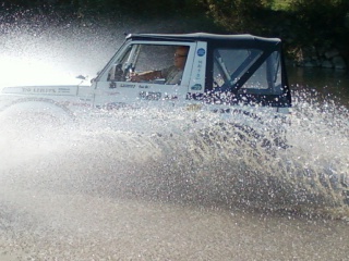 Concours photos primé de 4x4 Suzuki avec levés de roues et/ou franchissement spectaculaire 513900Photo0069