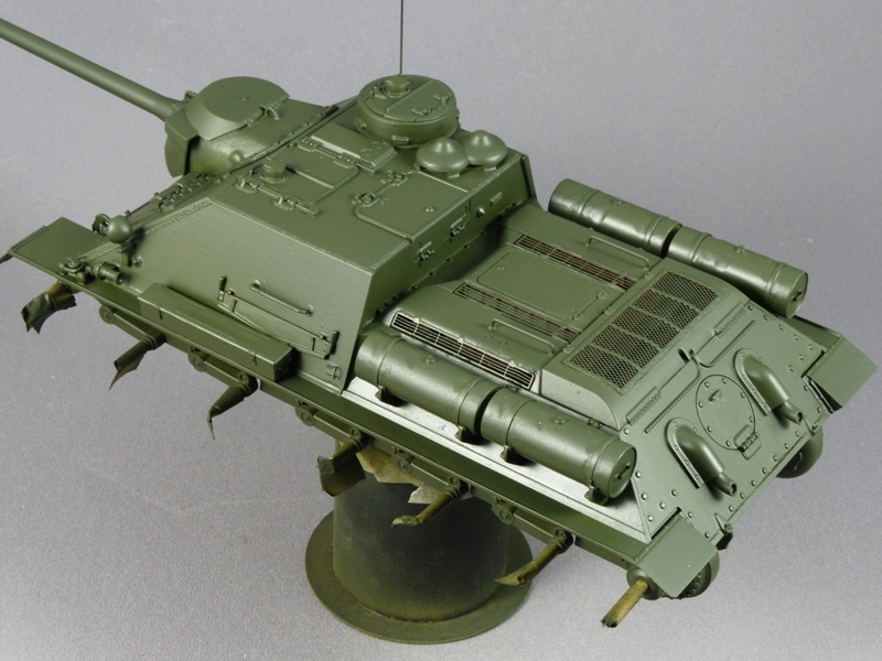 SU-100 - DRAGON 1/35 - Page 2 516422P1020851