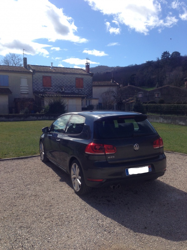 Audi A3 S Line TDI 150 3 portes rouge Misano 517067photo1