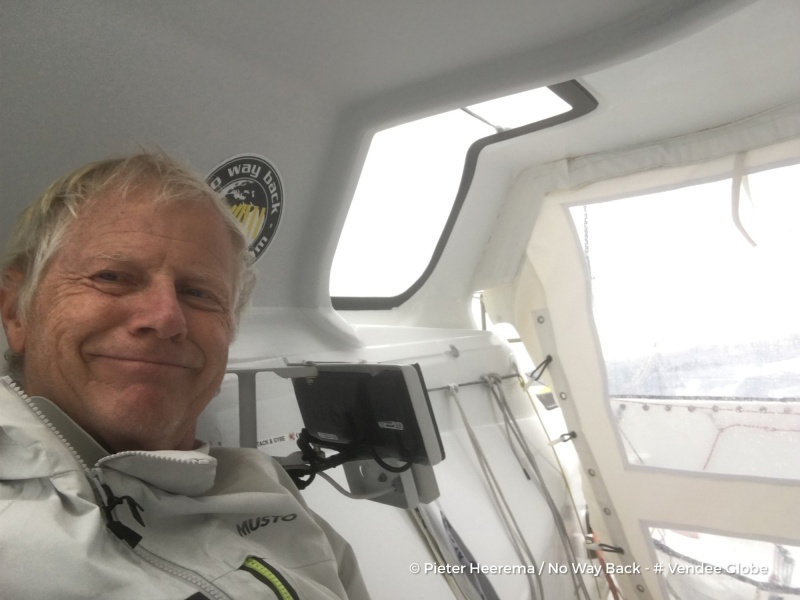 8éme édition du vendée Globe l'Everest des mers - Page 21 523193photosentfromtheboatnowaybackondecember29th2016photopieterheeremaphotoenvoyeedepuislebateaunowaybackle29decembre2016photopieterheeremar16801200