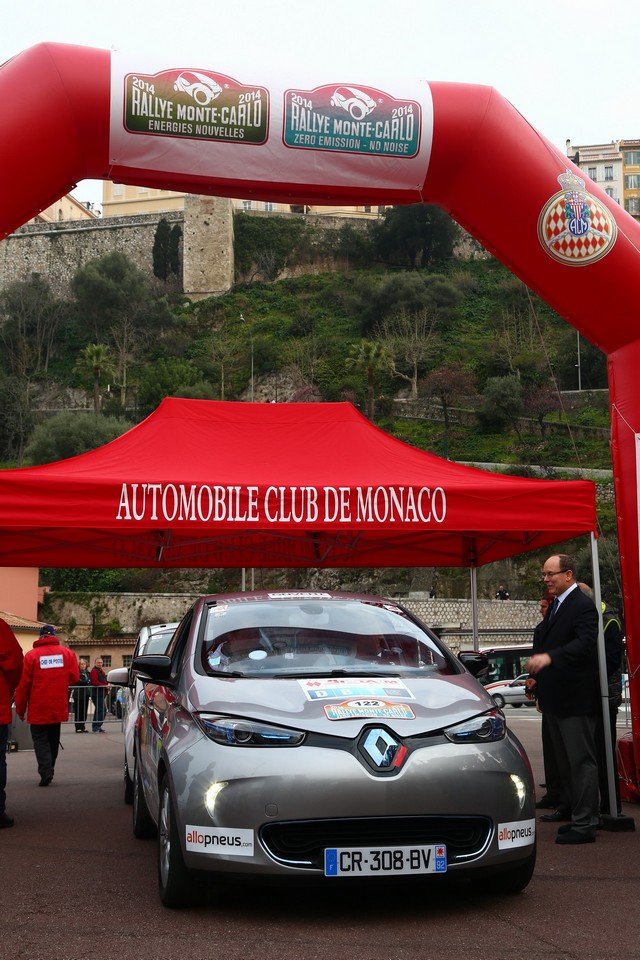 Renault ZOE remporte le 5ème Rallye Monte-Carlo ZENN 528391RenaultZoeMonteCarlo9