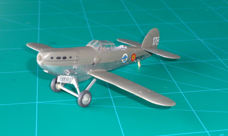 Fairey Fox VI Belge - Omega Model 1/72 - Terminé 532936DSC00565