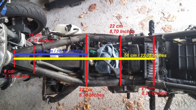 Dimensions cadre au niveau du réservoir 535646XTRDAMIENFRAMEDIMENSIONS