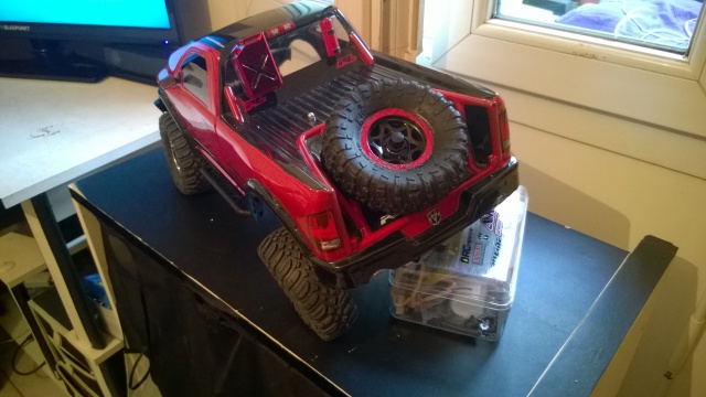 axial Scx10 - Jeep Umbrella Corp Fin du projet Jeep - Page 5 535737WP20150407008