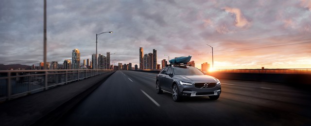 Le résultat d’exploitation de Volvo Cars au premier trimestre 2017 progresse de 11 % à 3,5 milliards de SEK 538764203044VolvoV90CrossCountry